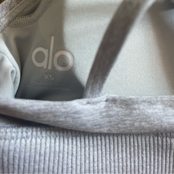 Alo Yoga Alosoft Lavish Bra XS like new - Picture 2 of 3